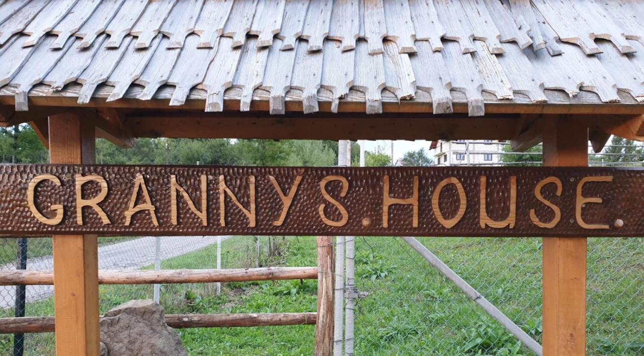 Granny'S House Villa Moisei Dış mekan fotoğraf