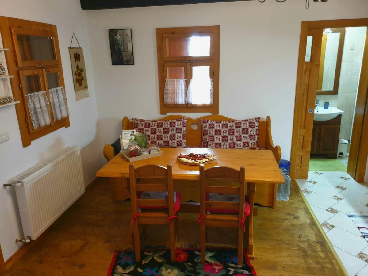 Granny'S House Villa Moisei Dış mekan fotoğraf